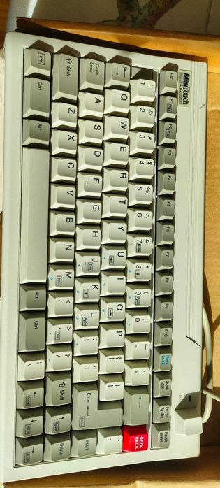 Siig minitouch 109 monterey ANSI - teclado novo / keyboard new in box