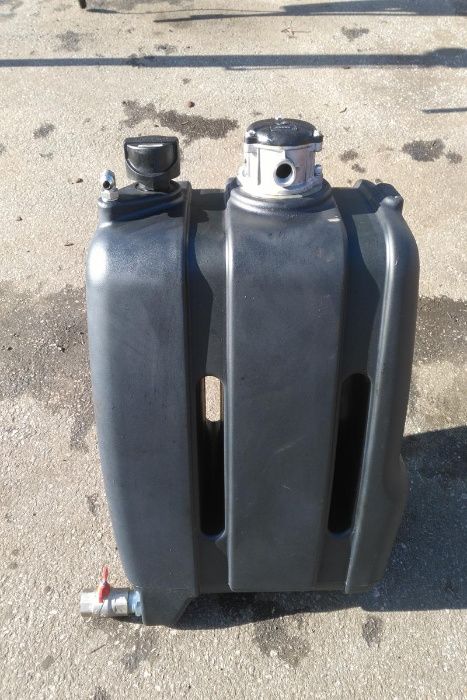 zbiornik oleju hydraulicznego fassi na olej hydrauilka hds żuraw hiab