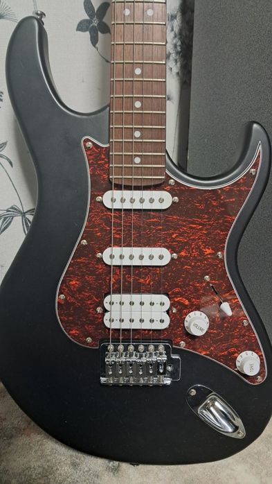 Електрогітара Cort g110