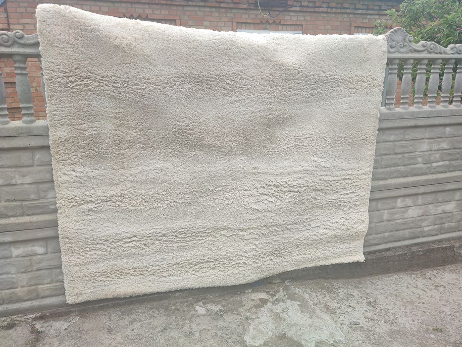 Продам ковер  600гр