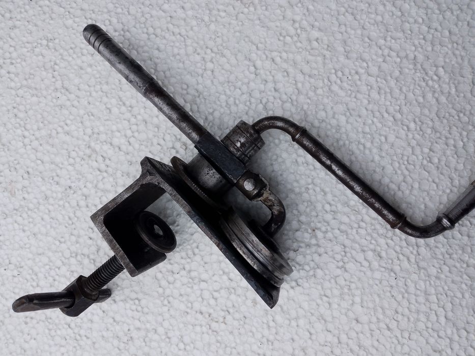 Супер ключ для вирівнювання закаточних кришок.