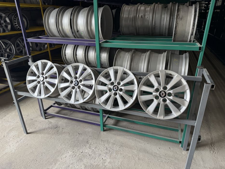 Диски Toyota 5/114,3 R16 6,5J ET45 Рено .