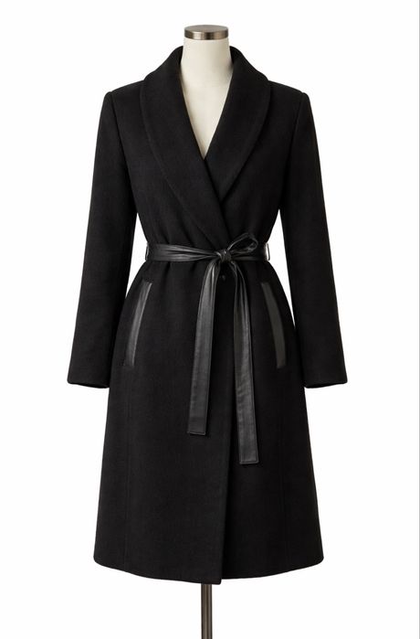 Damski płaszcz wełniany czarny z paskiem