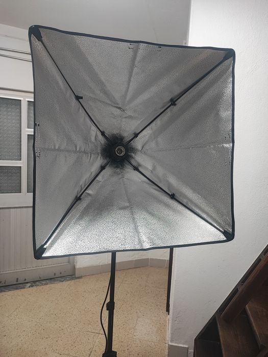 Luz Softbox Neewer 60cmx60cm