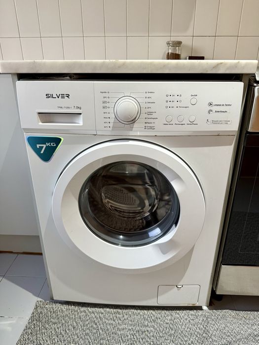 Maquina de lavar roupa