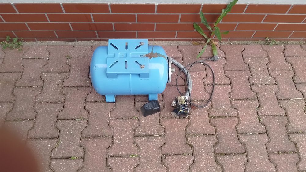 Zbiornik hydroforu plus presostat rezerwacja