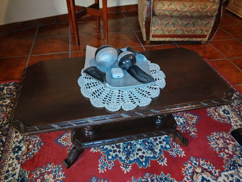 Mesa de centro em madeira