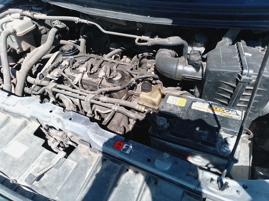 Продам Мазда мпв