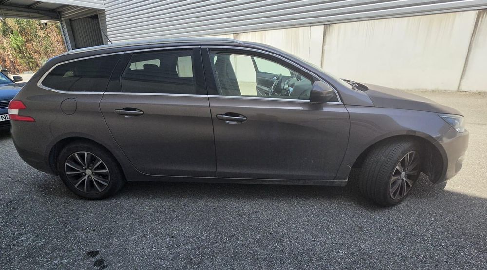 Peugeot 308 SW 2.0 BlueHdi  150cv – 2014