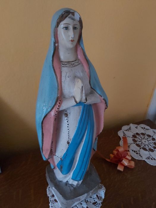 Matka Boska figurka