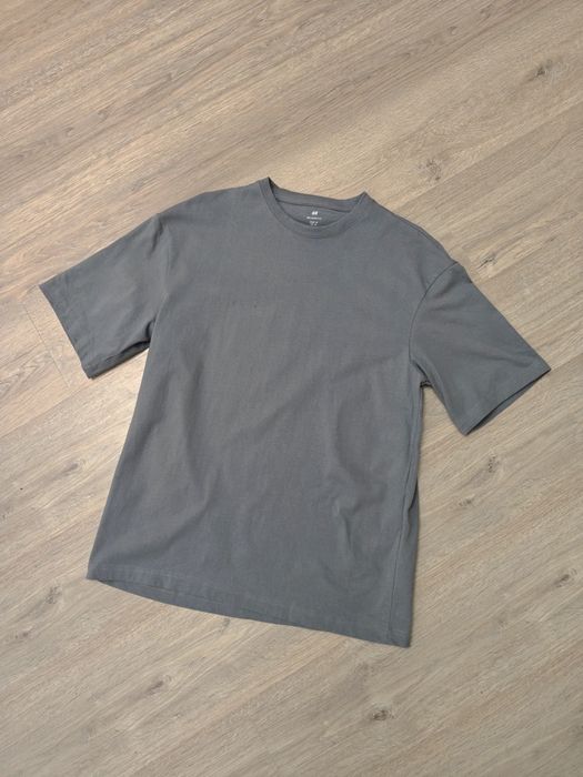 Футболка H&M Relaxed Fit cipра, розмір М, 100% бавовна