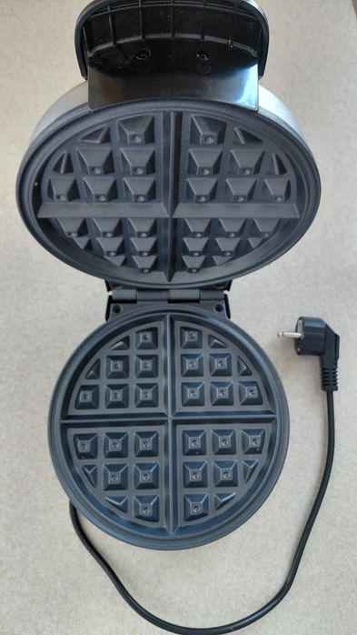 Продам электровафельницу