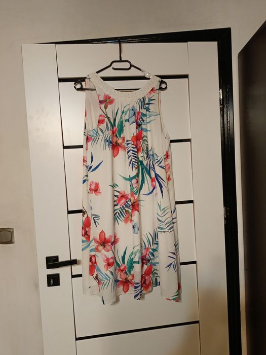 Sukienka damska w kwiaty monari