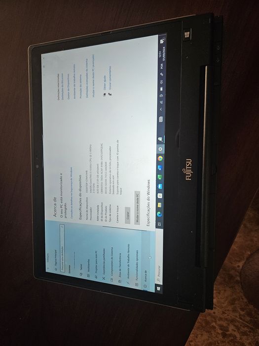 Portatil hibrido Fujitsu Lifebook 14" com ecra tatil/touch
