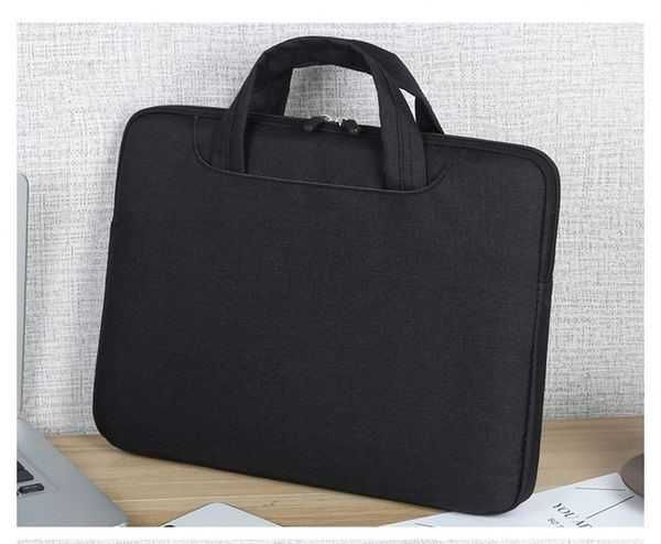 Тонка амортизуюча сумка для ноутбука 14,1 дюймів.