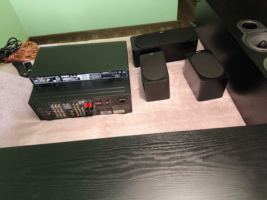 Zestaw DVD Pioneer+ głośniki.