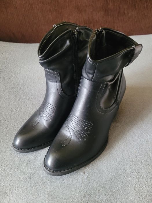 Botki kowbojki - nowe