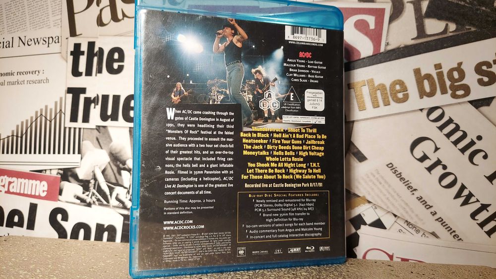 AC/DC - Live At Donington Koncert na Blu-ray
