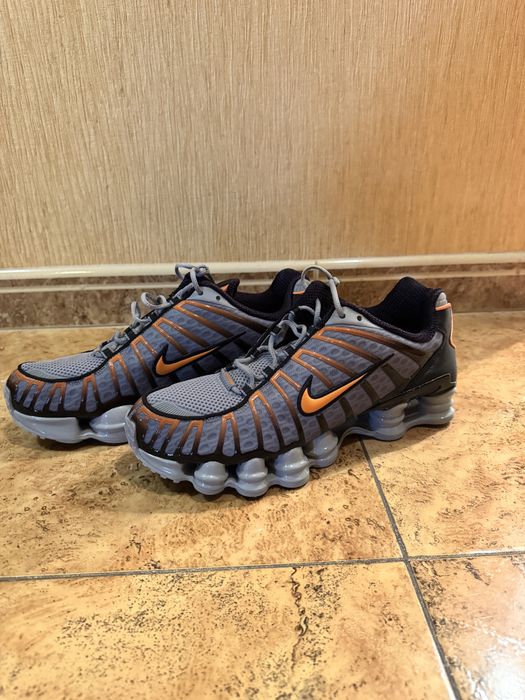 Кросівки Nike Shox Tl Bright Mandarin Grey/Black AV3595-011