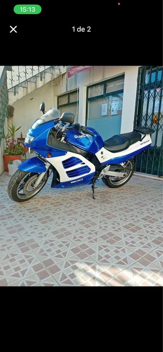 MOTO Suzuki RF900R