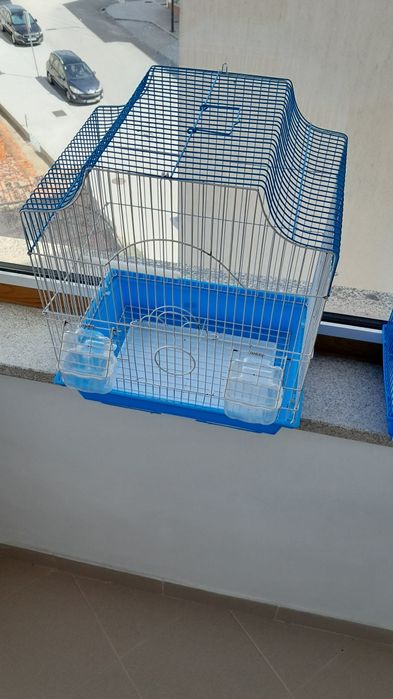 2 Gaiolas para Pássaros ( Uma é NOVA) Valor FIXO