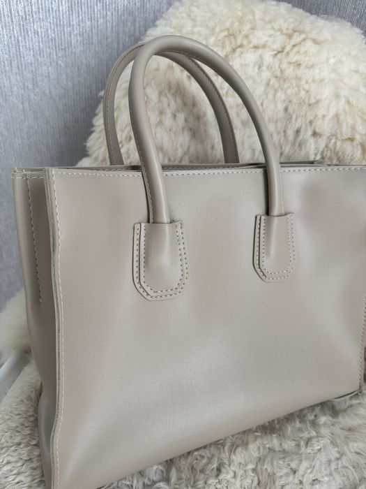 Сумка класична жіноча