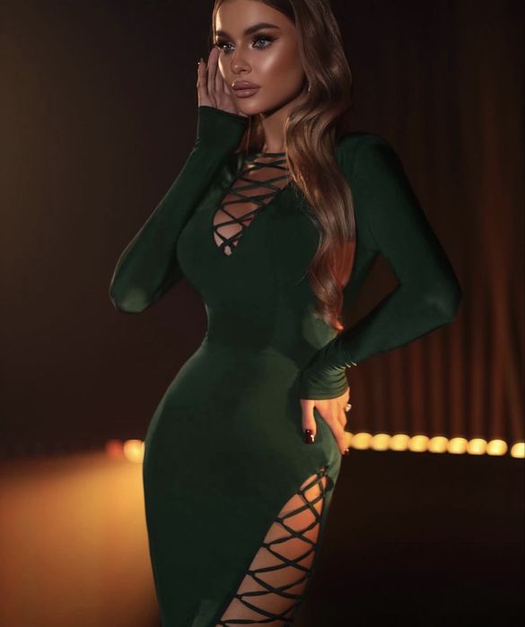 Продам неймовірну сукню від бренду Miss Diamond