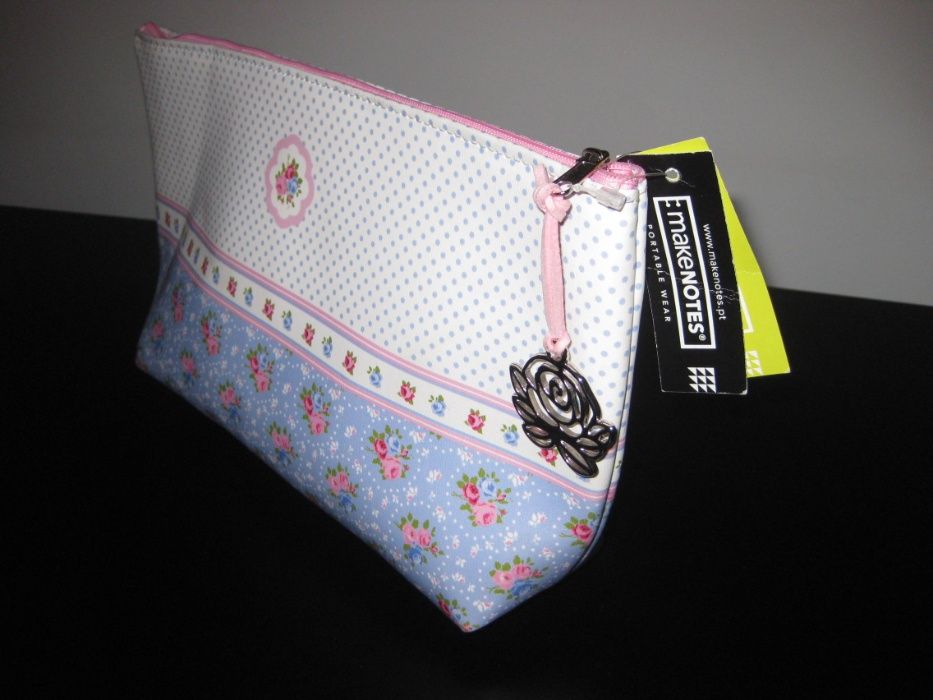 Necessaire e porta chaves MAKENOTES Novo