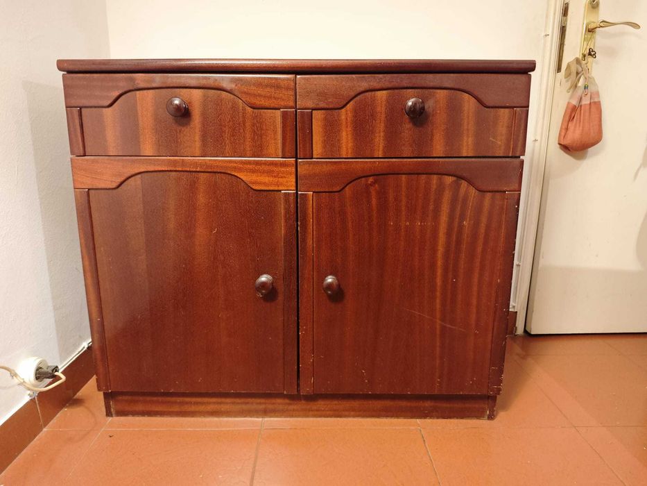 Móvel madeira maciça baixo