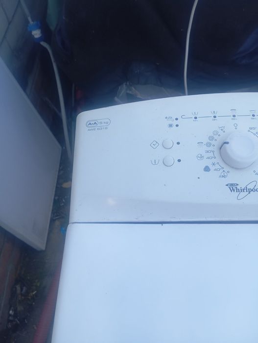 стиральная машинка Whirlpool 5кг. б/у