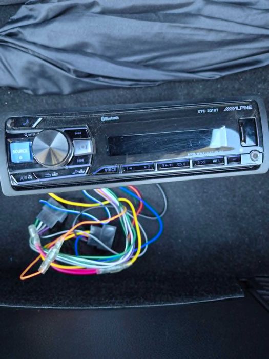 Radio alpine ute-201bt