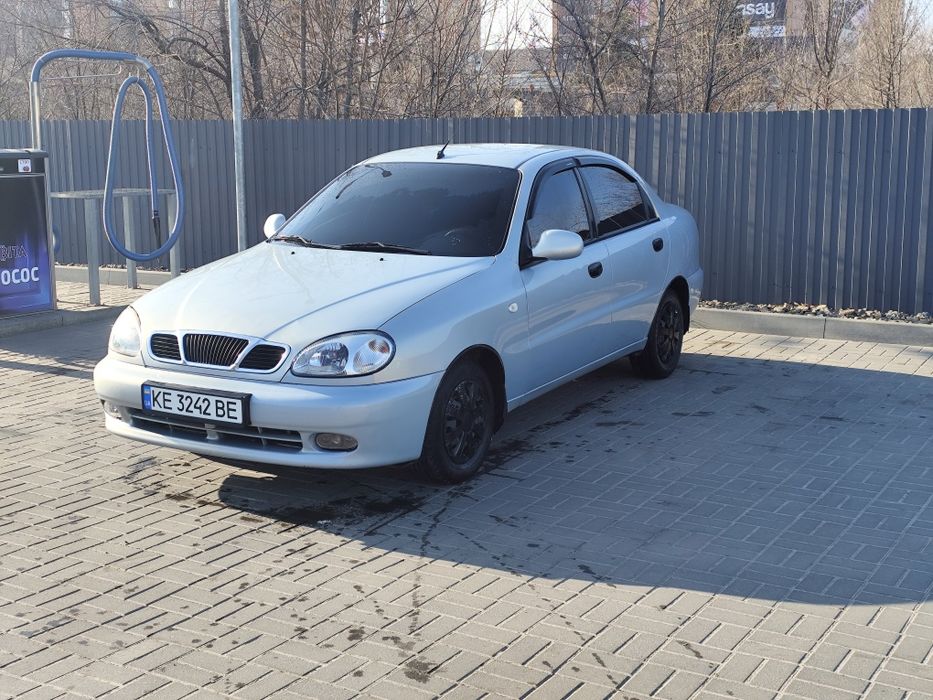 Продам Daewoo Lanos с кондиционером, гур, 1.5 двигатель,