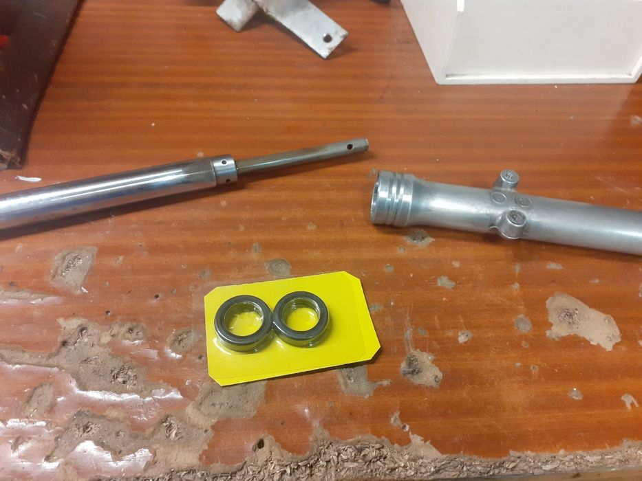 Suspensão yamaha rz 50