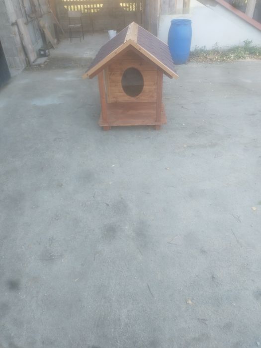 Budy dla psa  ocieplane