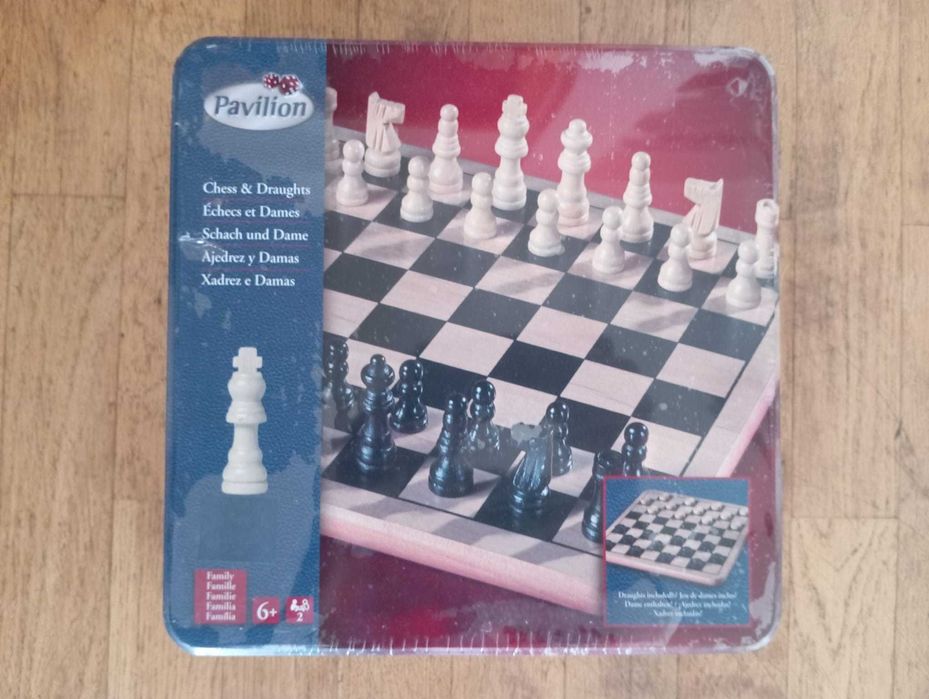 Vários Jogos de tabuleiro como novos