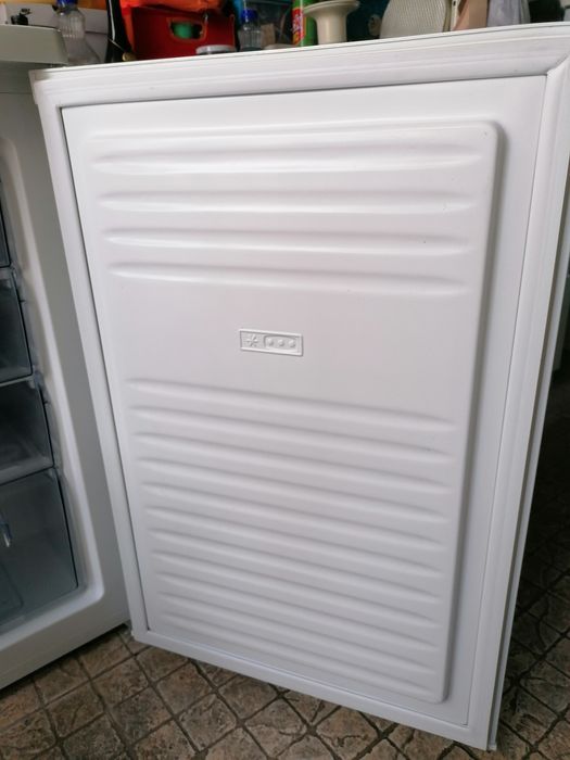 Arca congeladora  com avaria compressor