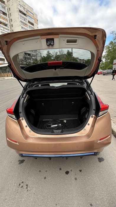 Nissan Leaf 2021 62 KW SV