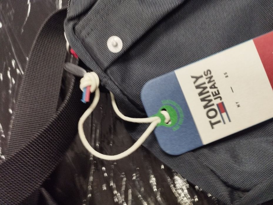 Tommy Hilfiger saszetka czarna