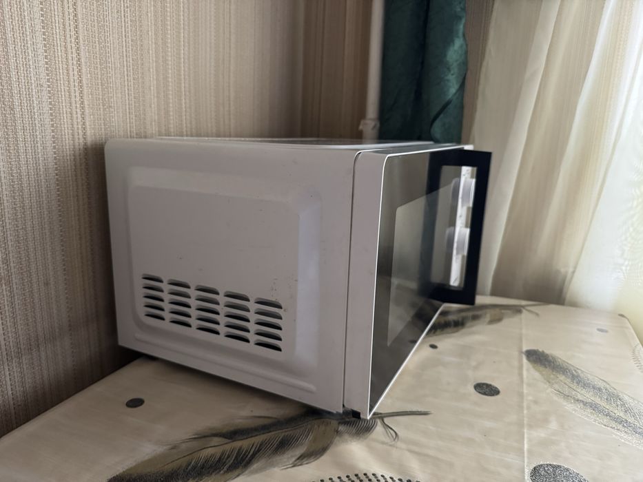 Мікроволнова пічь, мікроволновка Expert 2085L