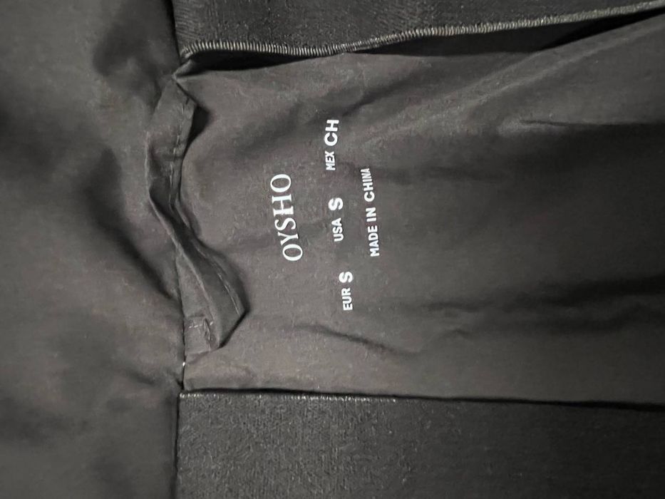 Пуховик OYSHO лижна та зимова куртка