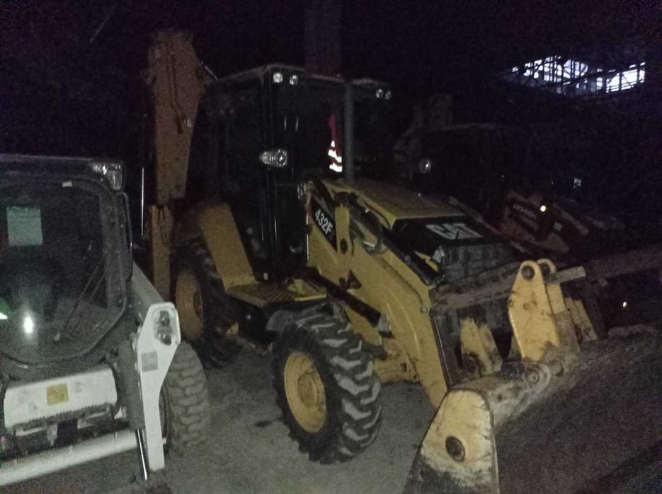Экскаватор погрузчик ексковатор навантажувач Caterpillar Cat 432F2