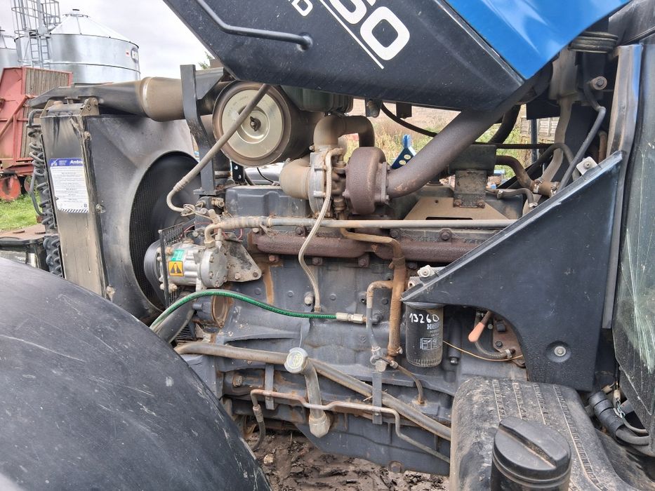 New holland 8260