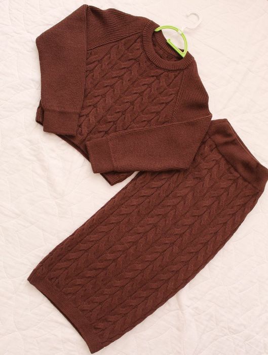 В'язаний костюм  двійка вовна  спідниця і светр  XS(34)