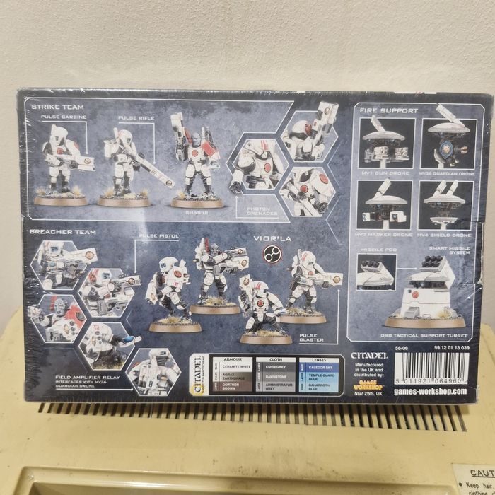 Warhammer 40,000: Tau Empire Fire Warriors nowy zafoliowany 13 figurek