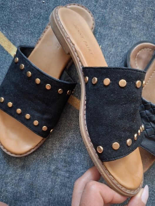 Klapki  damskie. 37 czarne