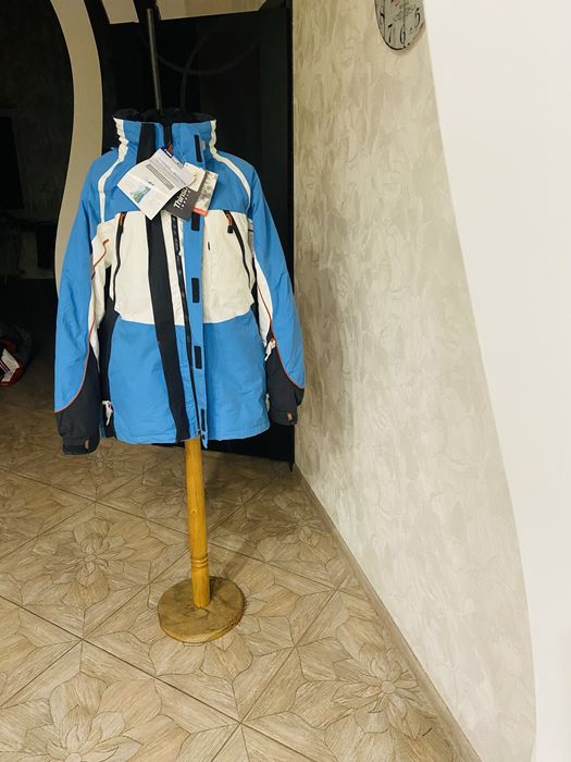 Куртка лыжная мужская раз. 50-52.