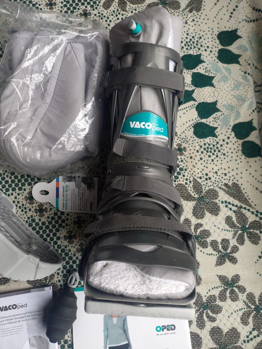 Ортопедичний чобіток VACO  ped