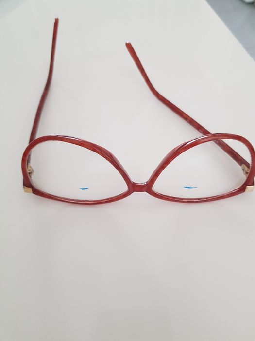 Óculos Vogue para lentes graduadas, muito leves, elegantes.