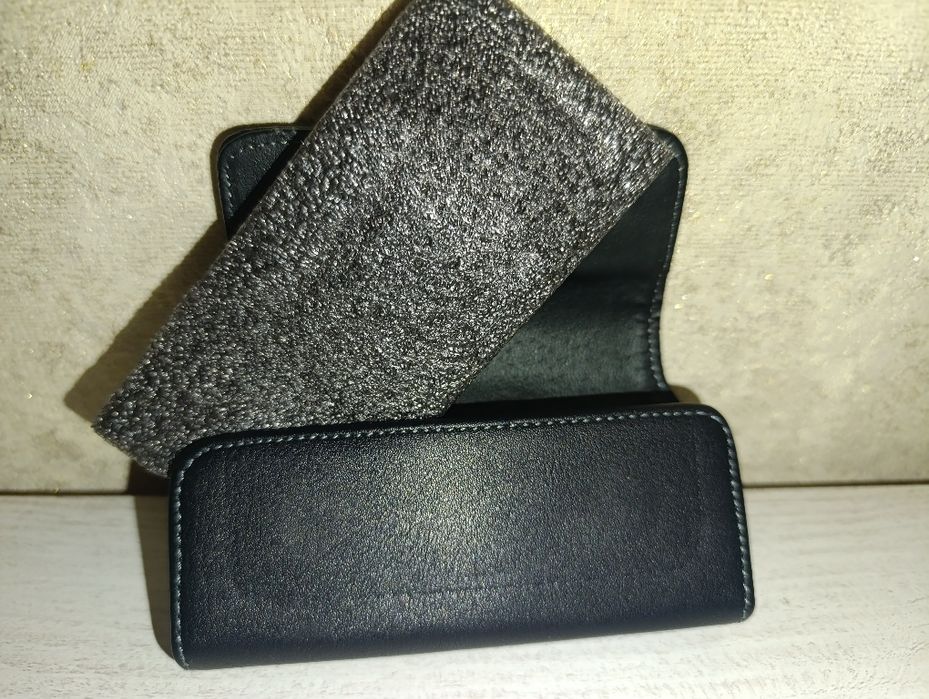 Продам чихол на кнопочний телефон