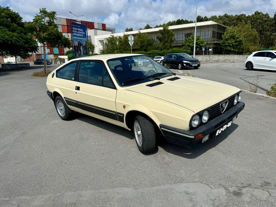 Alfa Romeo Sprint Veloce 1.3